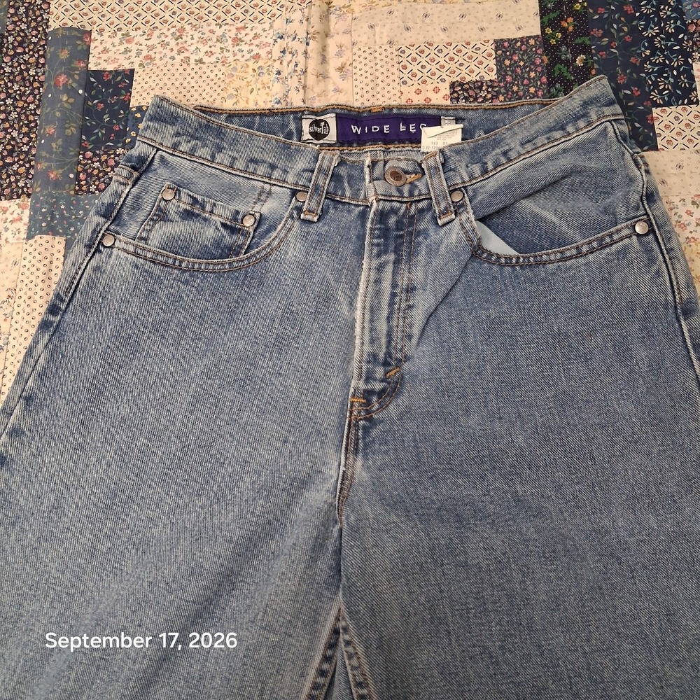 90s Levis SilverTab Jeans Womens 6 M 28x32 Wide Leg High Rise Made in USA 1996